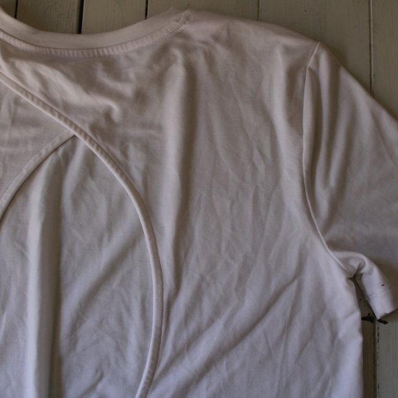 White Open Back Active T-Shirt, GAP - Picture 6 of 7